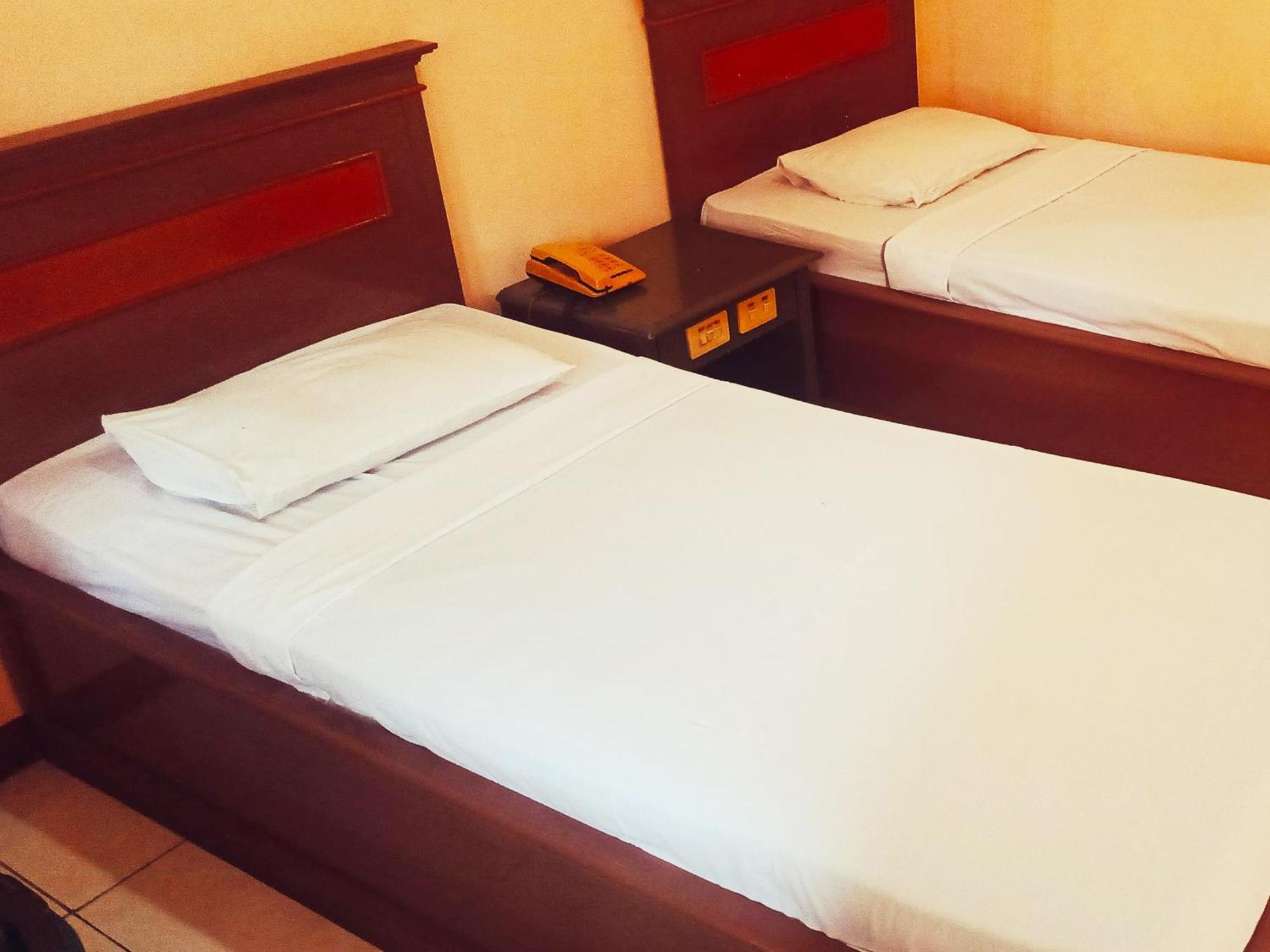 Hotel Wijaya 푸르워케르토 외부 사진