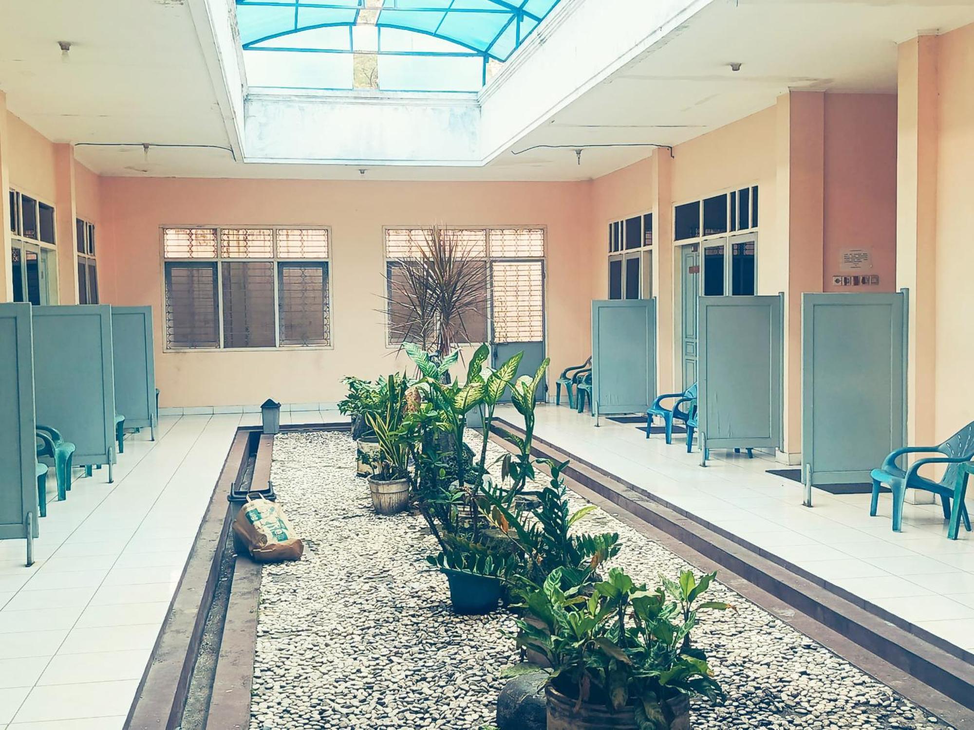Hotel Wijaya 푸르워케르토 외부 사진
